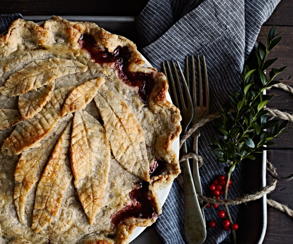Best HOLIDAY pomegranate pear pie